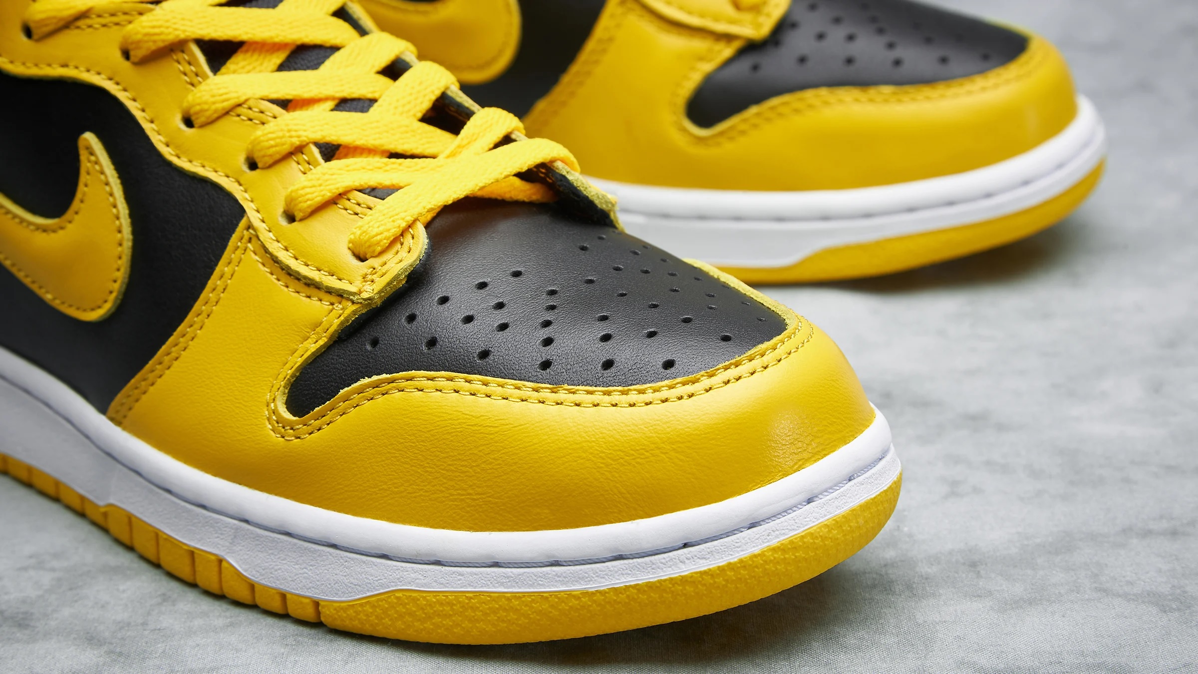 Nike Dunk High Varsity Maize CZ8149-002 | More Sneakers